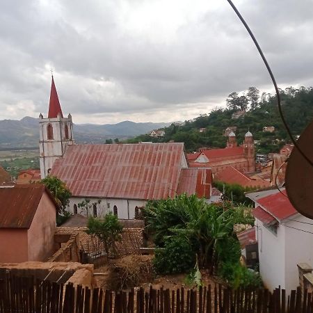 Hotel Chez Julienne Et Patrick Fianarantsoa Esterno foto