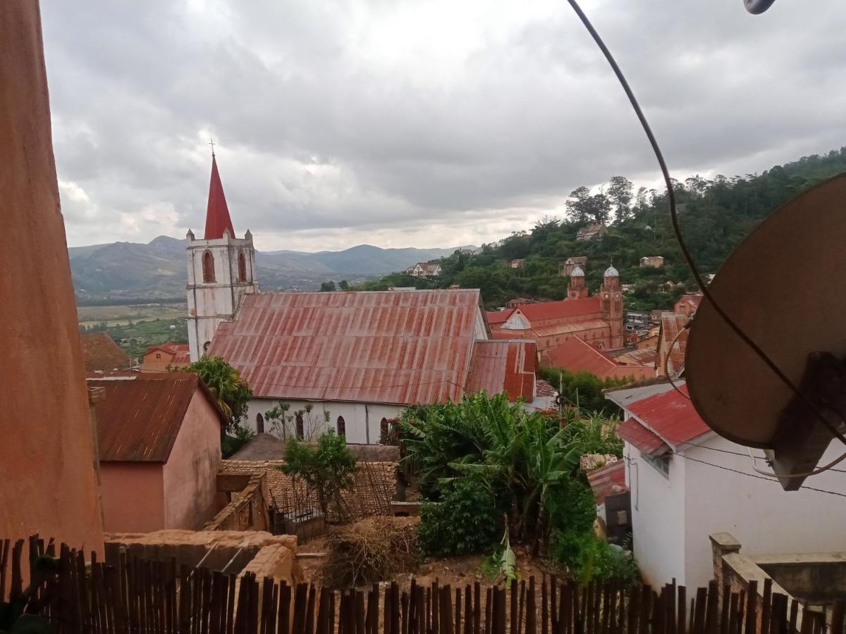 Hotel Chez Julienne Et Patrick Fianarantsoa Esterno foto