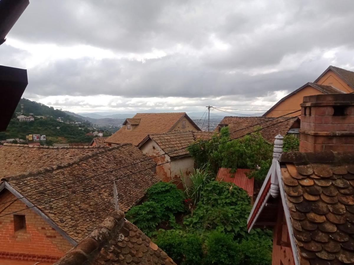 Hotel Chez Julienne Et Patrick Fianarantsoa Esterno foto